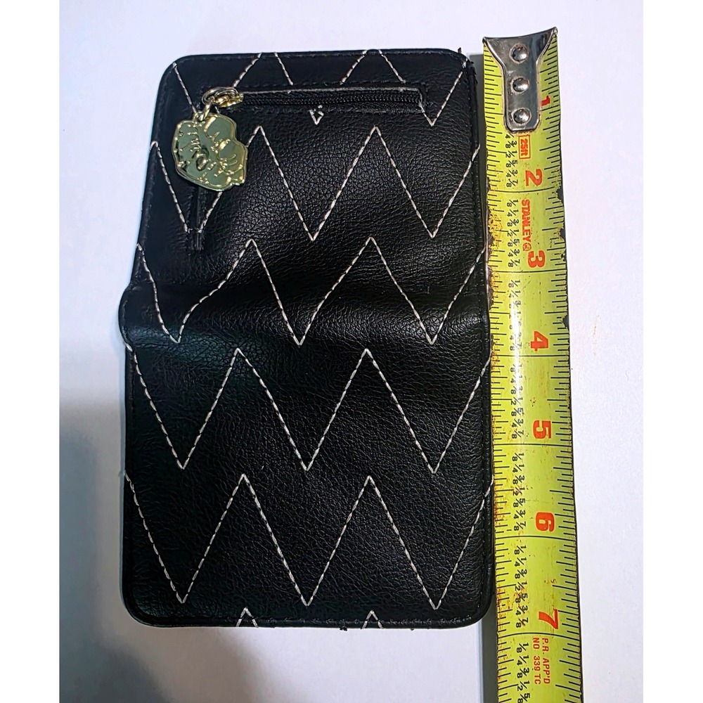 Betsey Johnson Black Zigzag Stitched Bifold Wallet Gold Lip Charm Pink Hearts - Picture 8 of 8